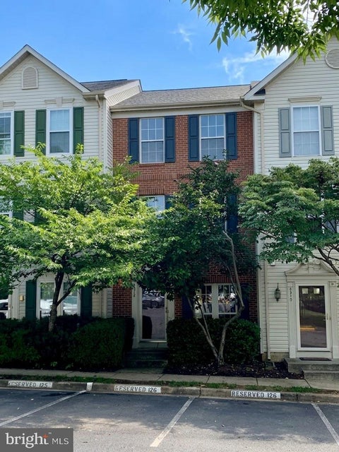 Photo of 4312 Sutler Hill Square, FAIRFAX, VA 22033 (MLS # VAFX2338076)