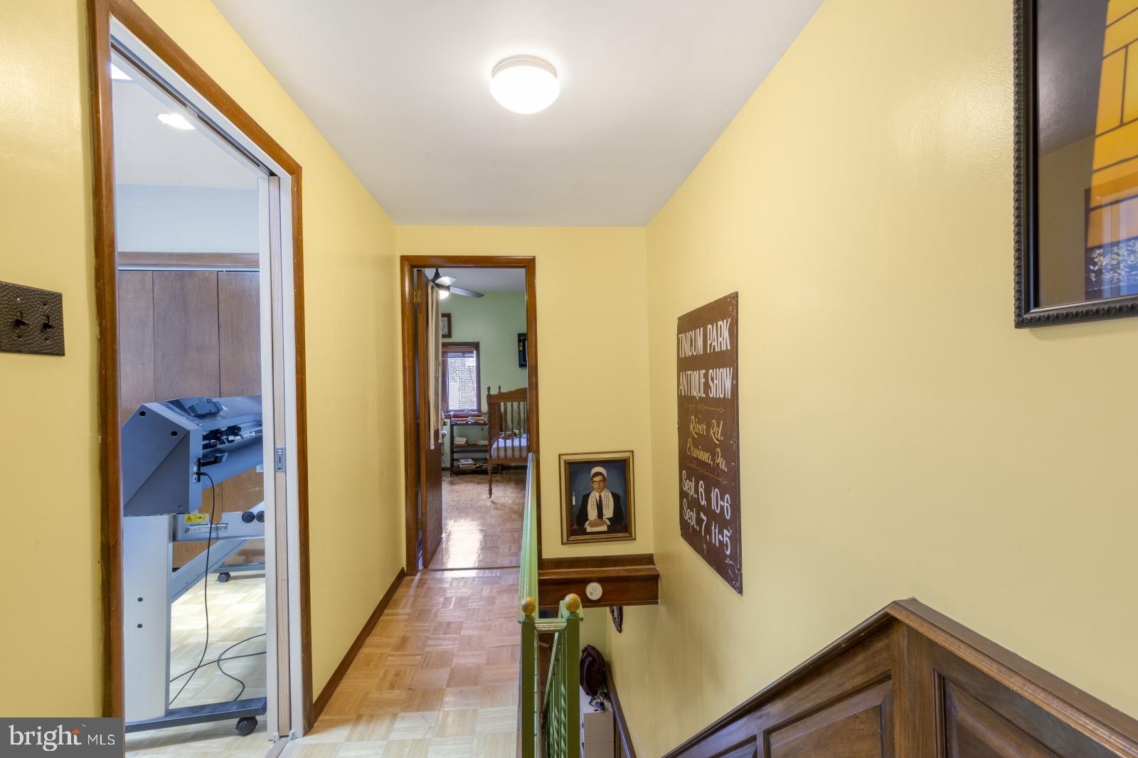 PORT RICHMOND - Residential Lease