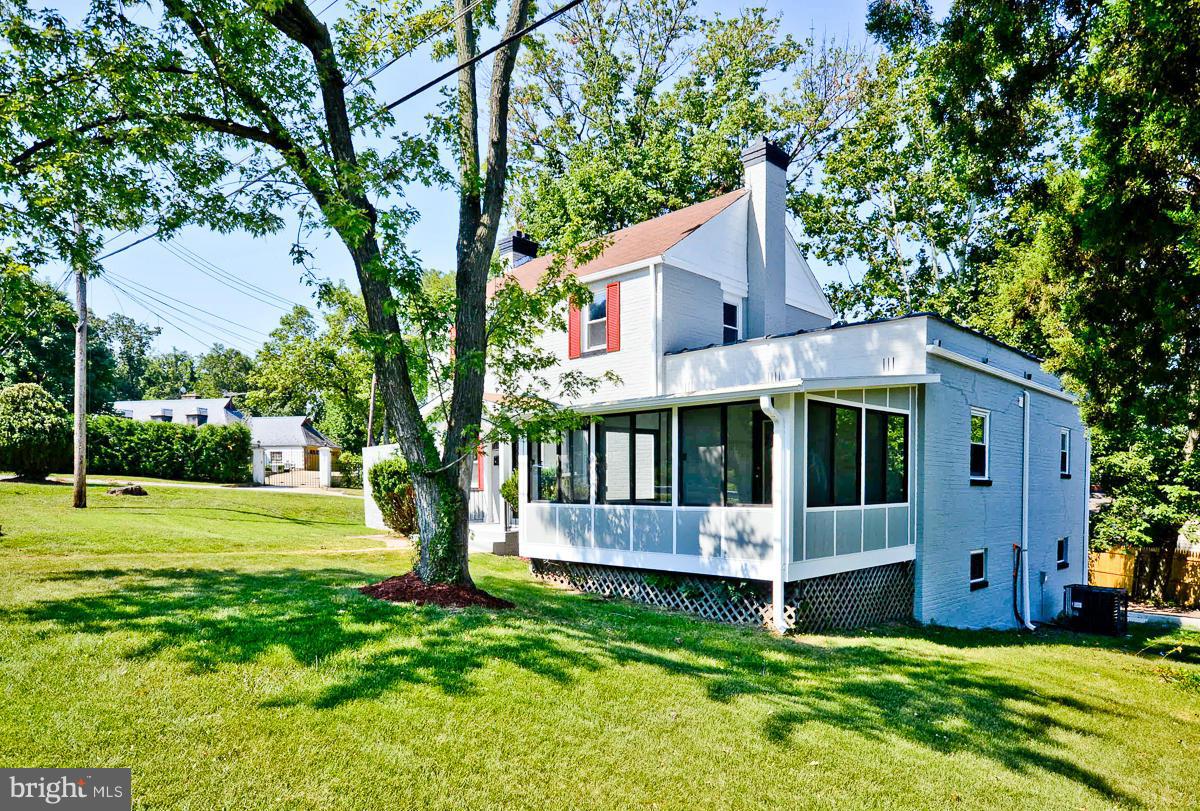 FOREST HEIGHTS - Residential