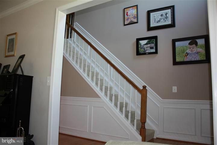 FOX CHASE - Residential