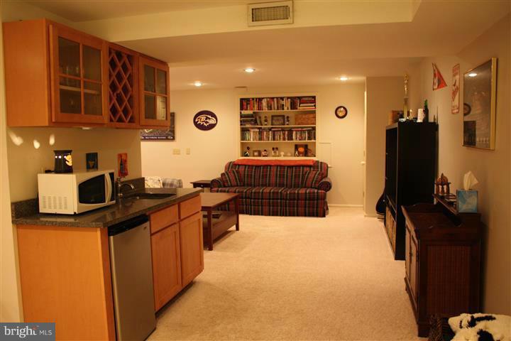 FOX CHASE - Residential