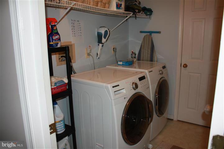 FOX CHASE - Residential