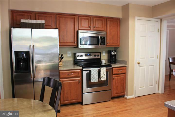 FOX CHASE - Residential