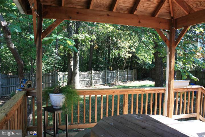 FOX CHASE - Residential