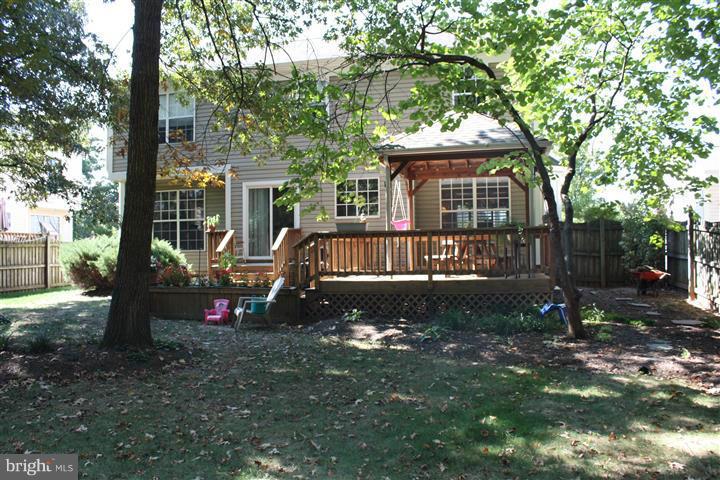 FOX CHASE - Residential