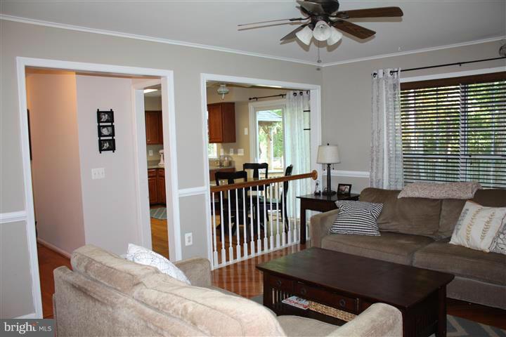 FOX CHASE - Residential