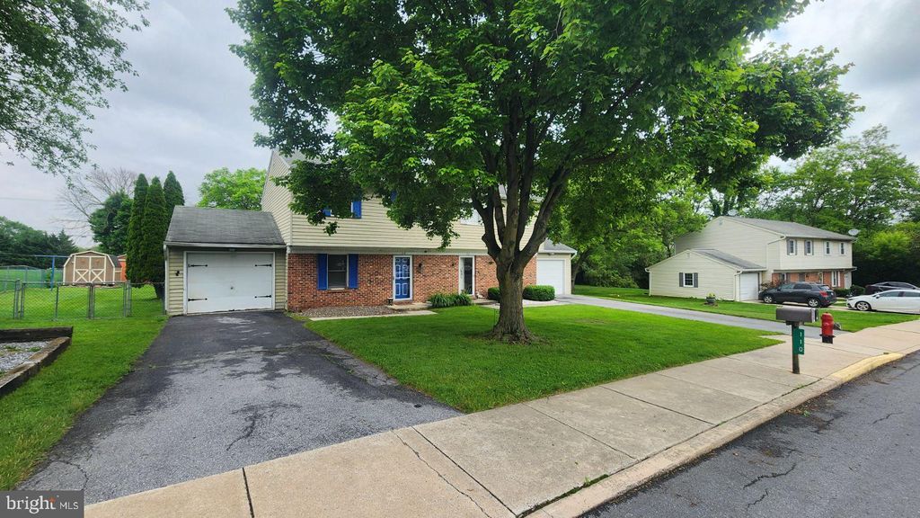 Photo of 110 Miller Road, Akron, PA 17501 (MLS # PALA2051202)