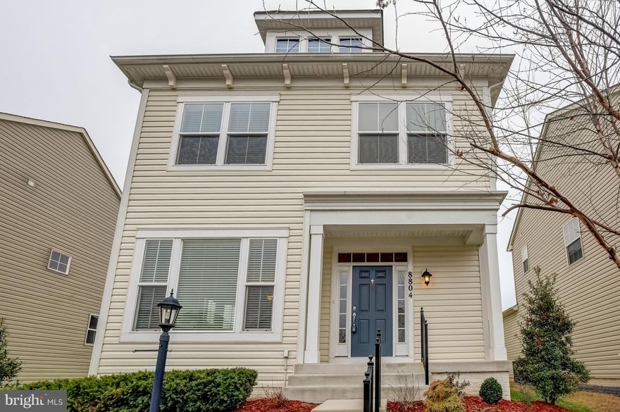 Gorgeous colonial in the Meadows at Morris Farm! Beautiful hardwood floors, nice open floor plan, gourmet kitchen, and finished basement! This home you must see soon, you won't be disappointed! Close to everything you need, great stores, great restaurants, close to I-66, perfect location!