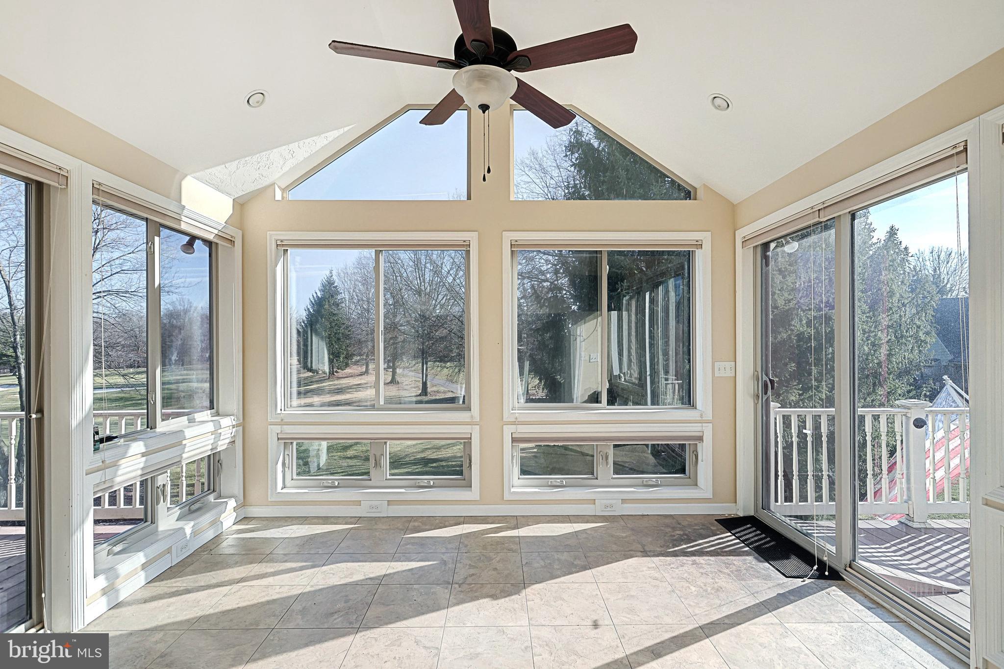 HONEY RUN CONDOS - Residential