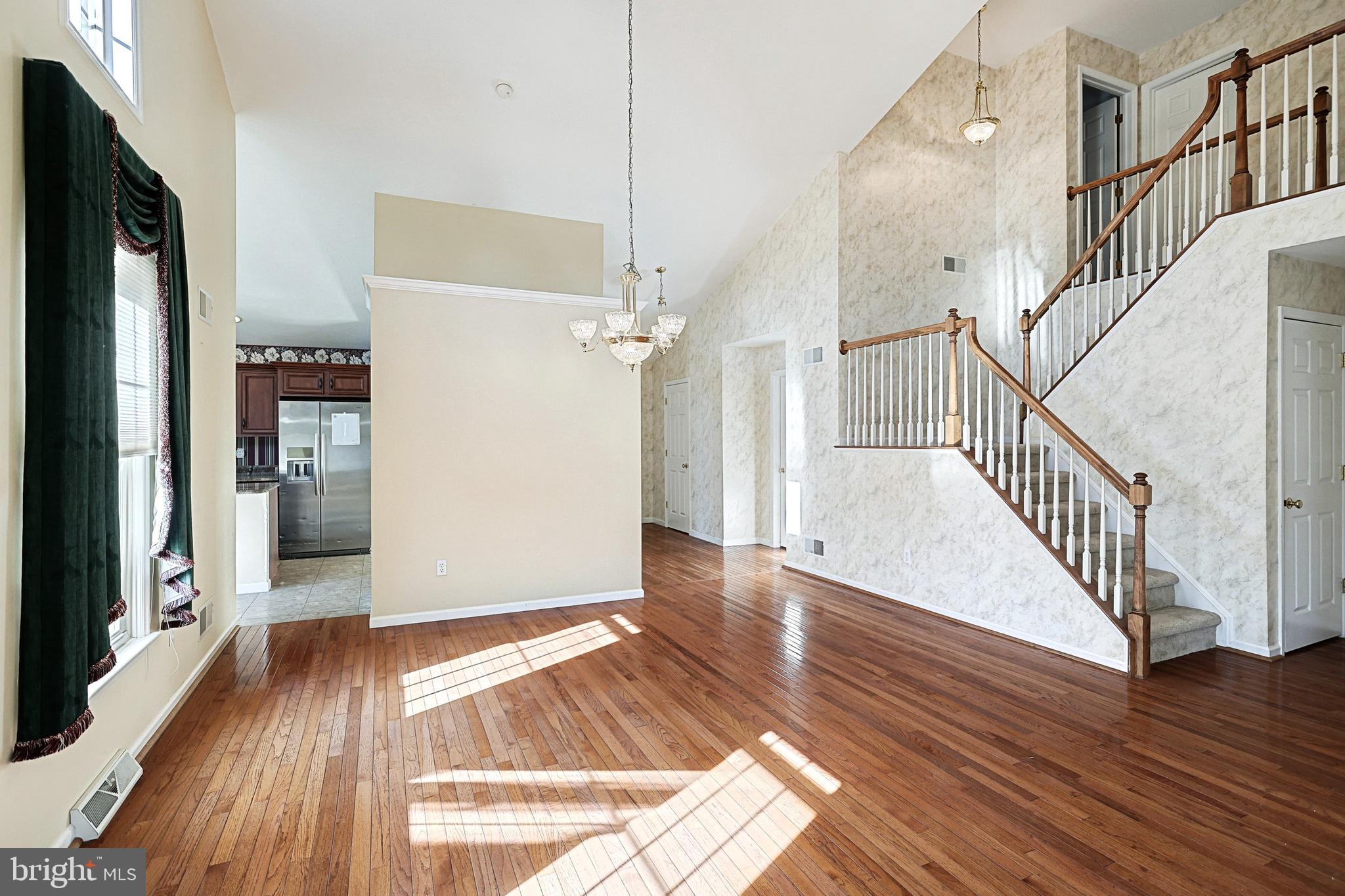 HONEY RUN CONDOS - Residential