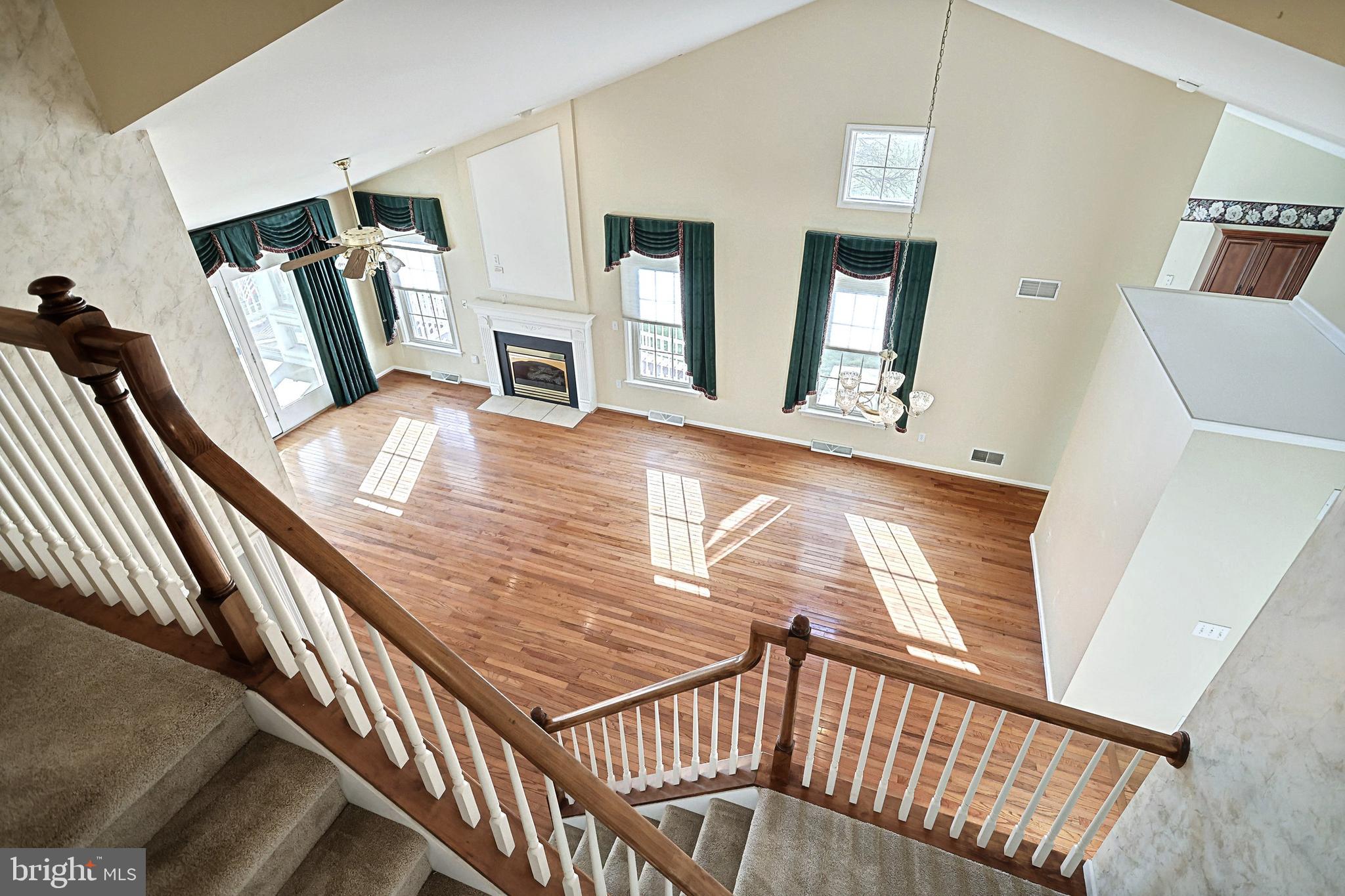 HONEY RUN CONDOS - Residential