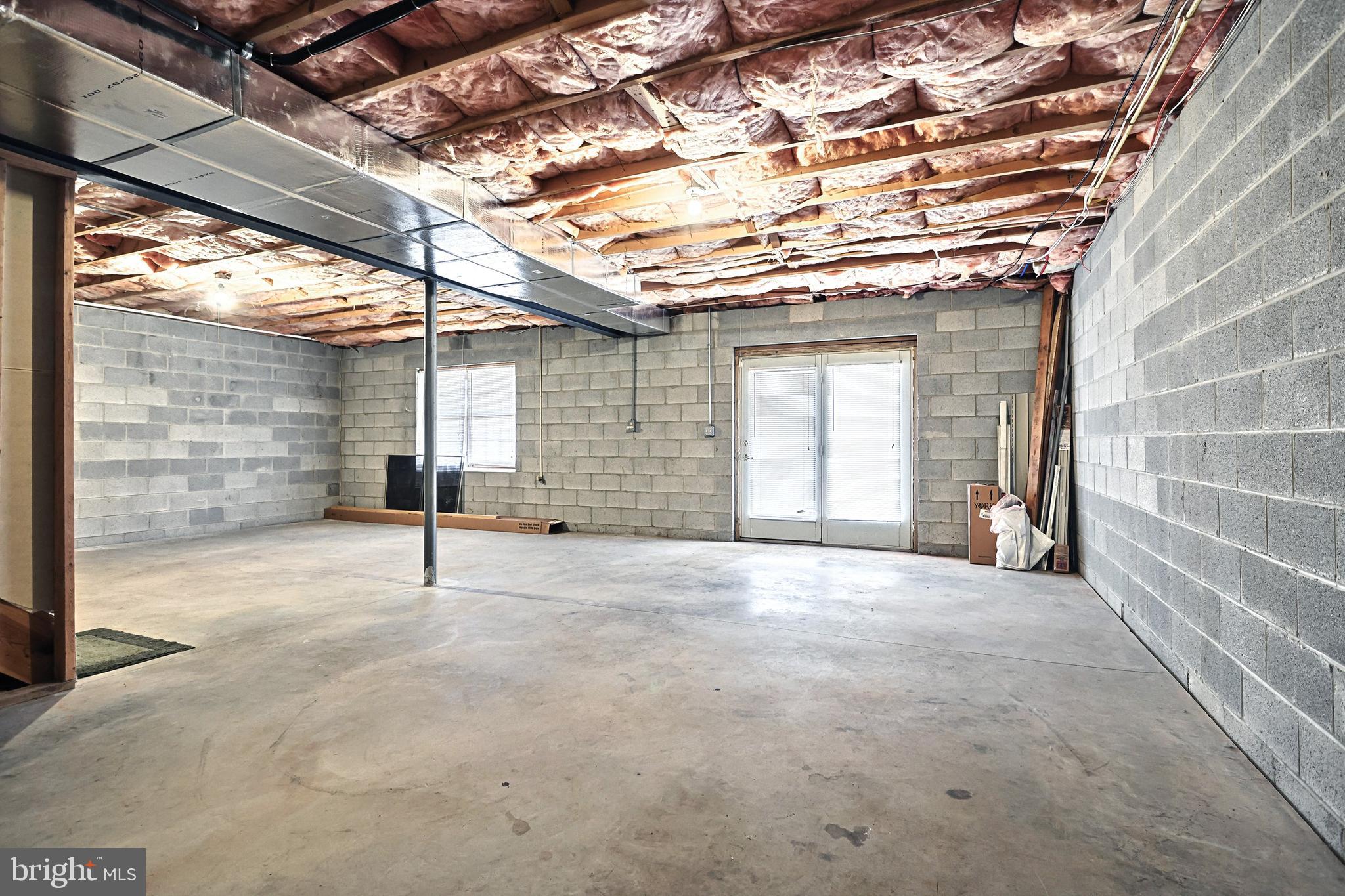 HONEY RUN CONDOS - Residential