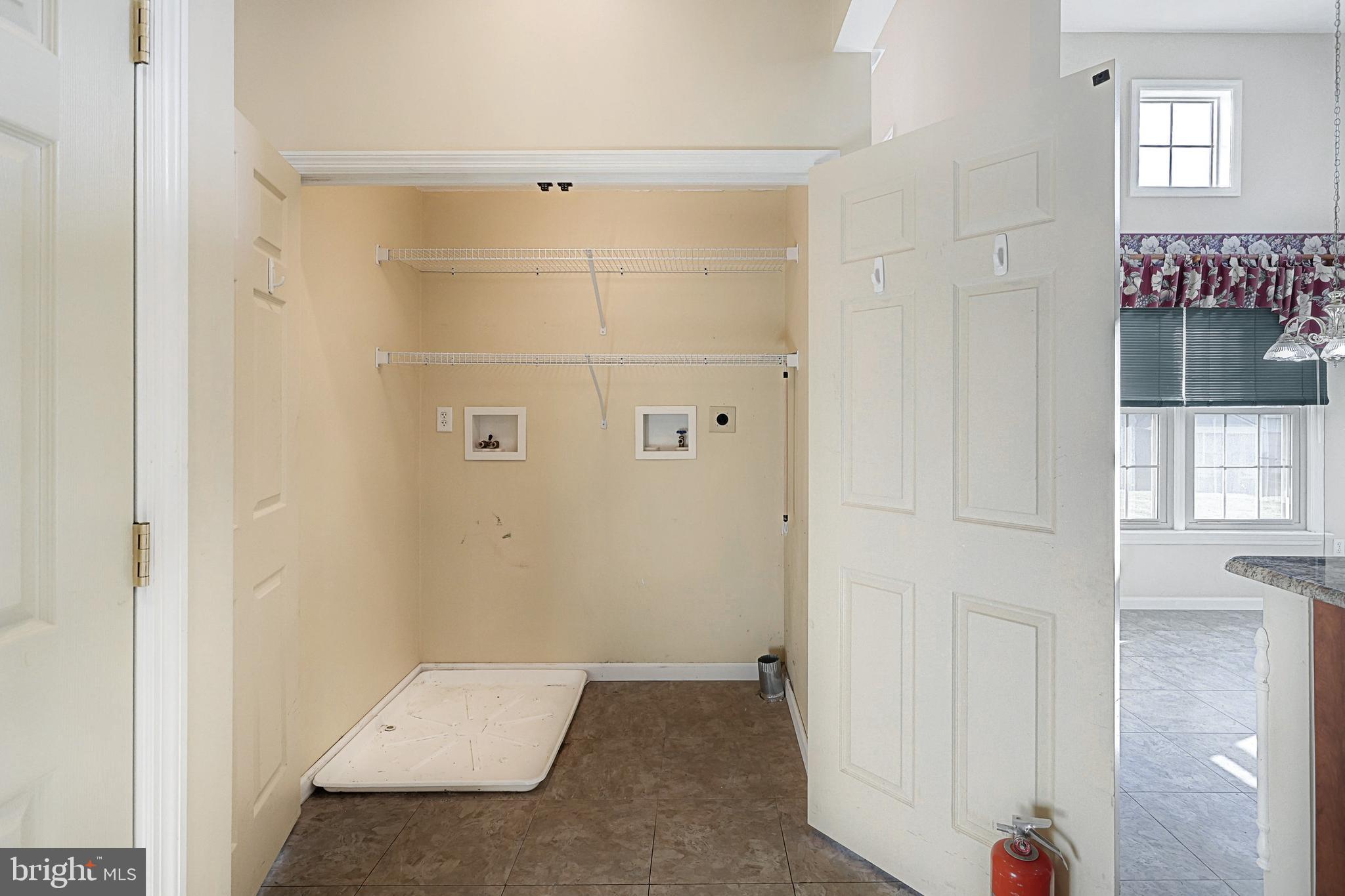 HONEY RUN CONDOS - Residential