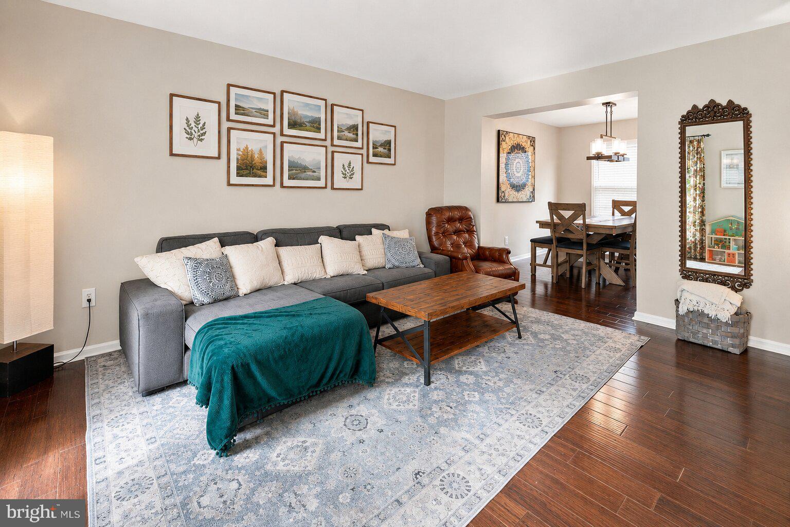 306 ROSS LANE