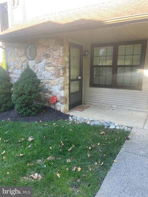 281 SASSAFRAS CT, WARRINGTON, PA 18976 - Image efd74e68dd24a8199146fa7f6cc91e8a/4003822211
