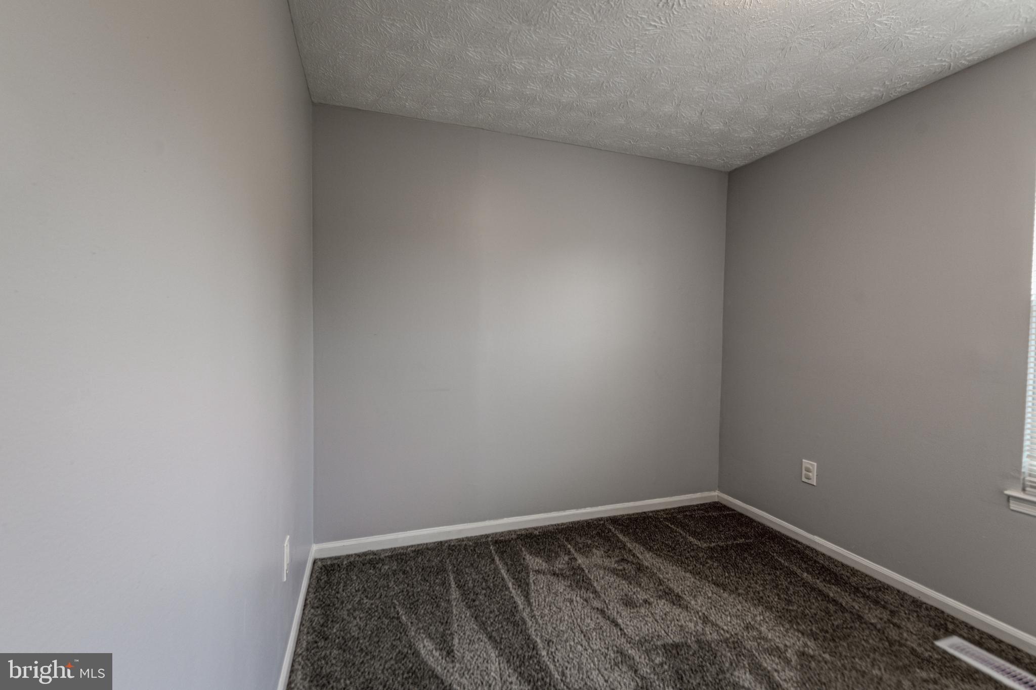 UPTON VILLAGE NORTH - Residential