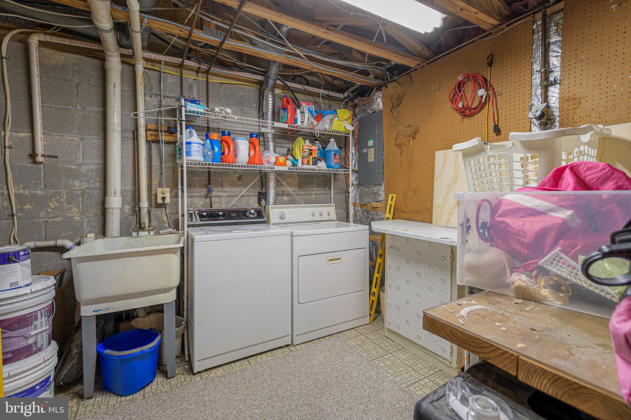 UPTON VILLAGE NORTH - Residential