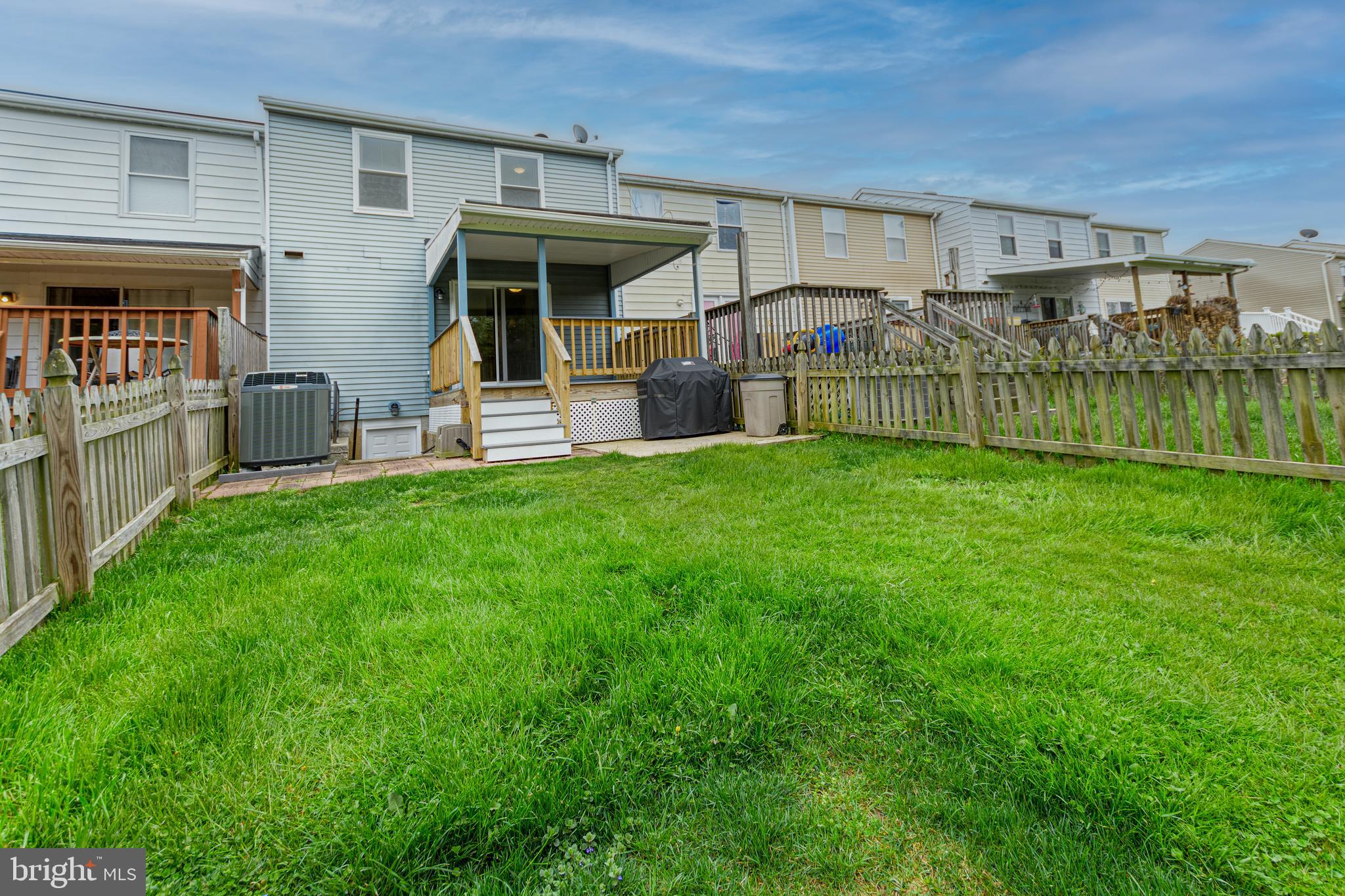 UPTON VILLAGE NORTH - Residential