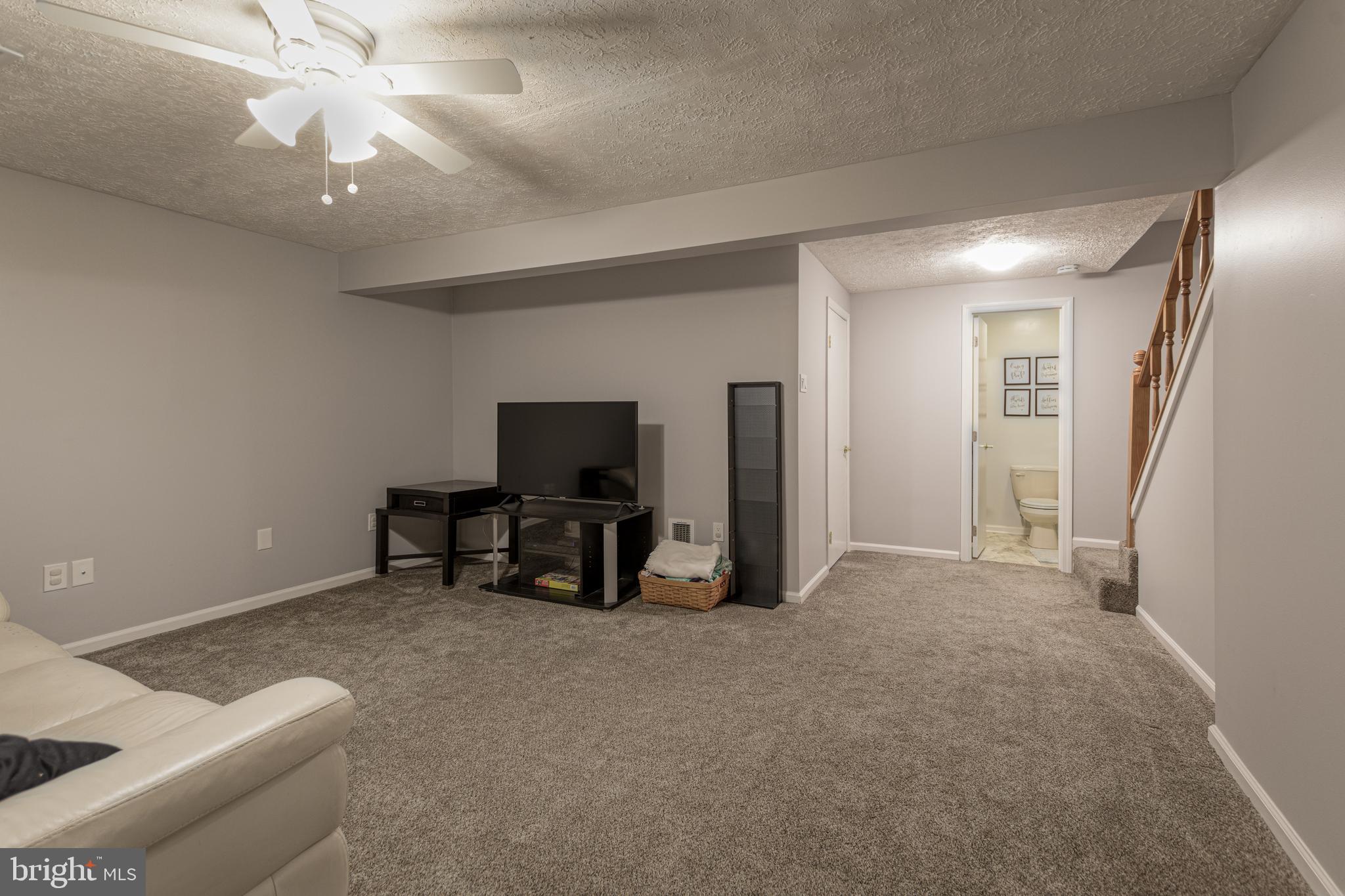 UPTON VILLAGE NORTH - Residential