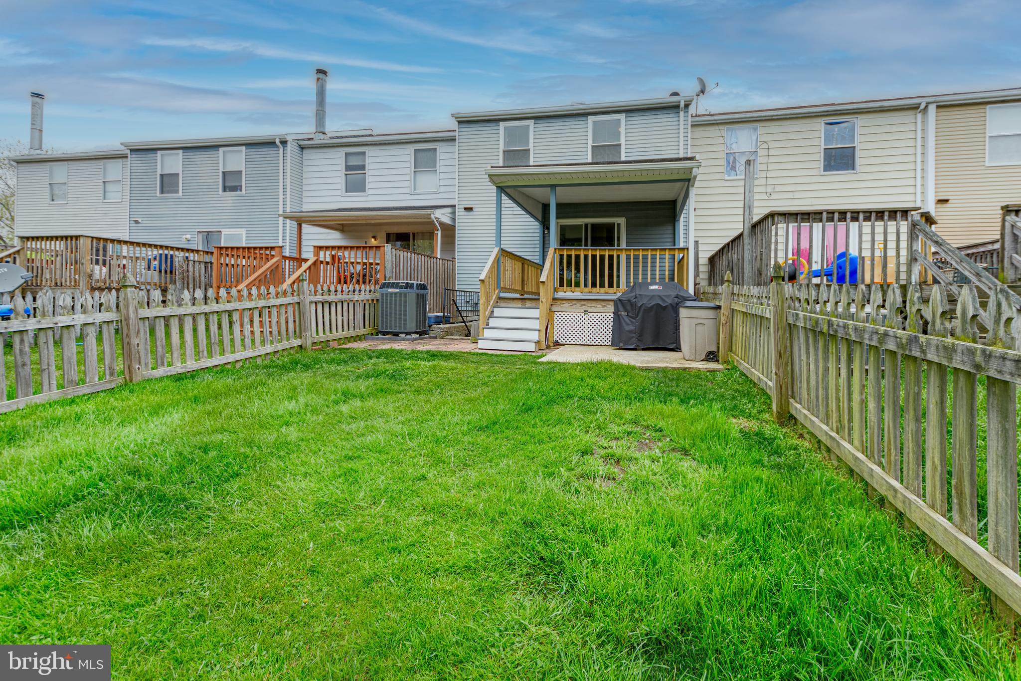 UPTON VILLAGE NORTH - Residential