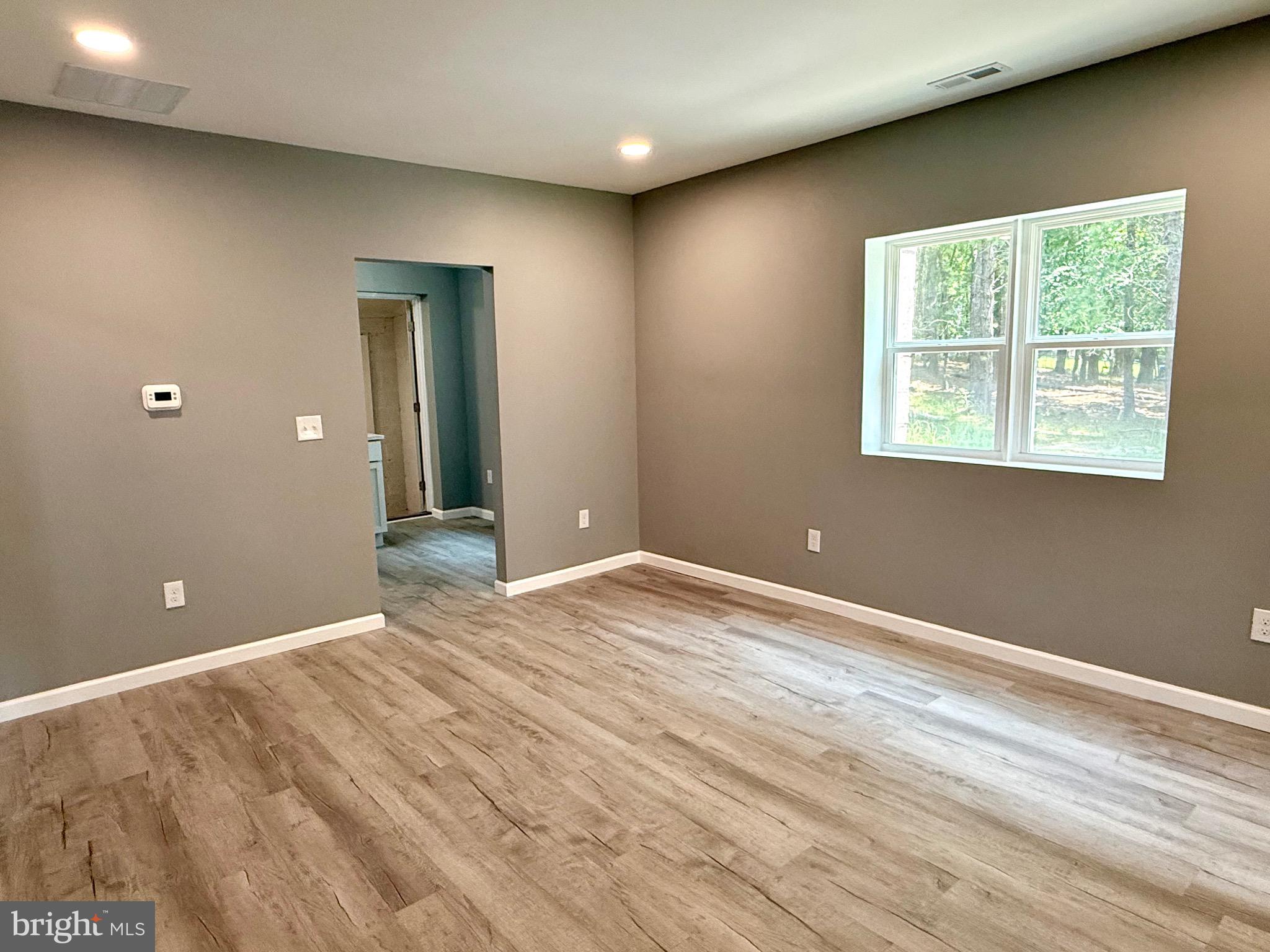 4001 N LAKESHORE DRIVE