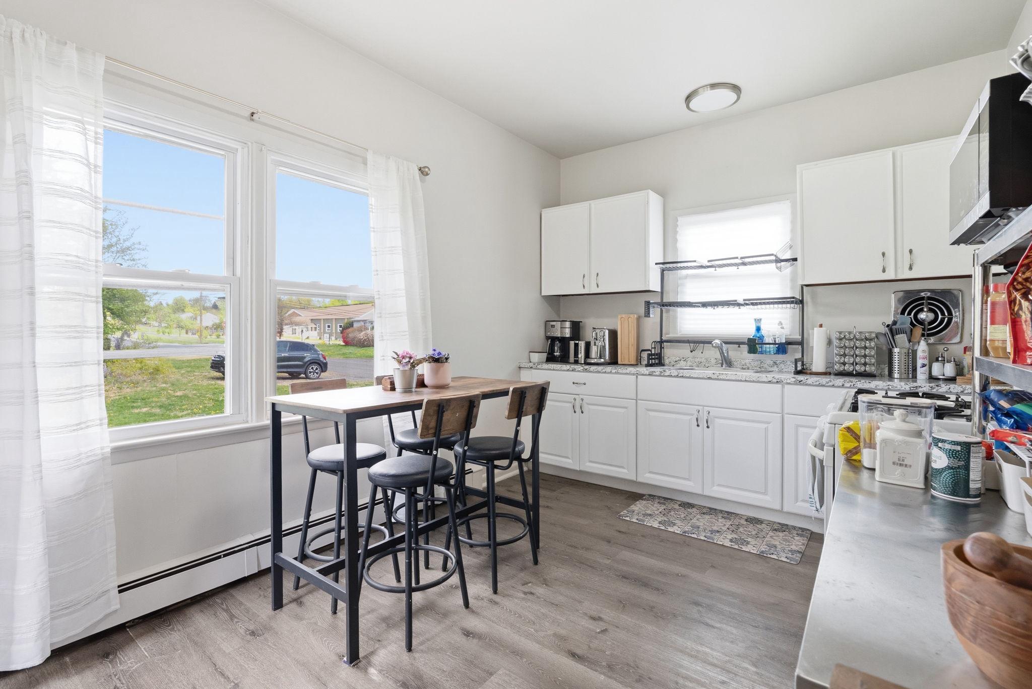 HORSHAM MEADOWS - Residential Income