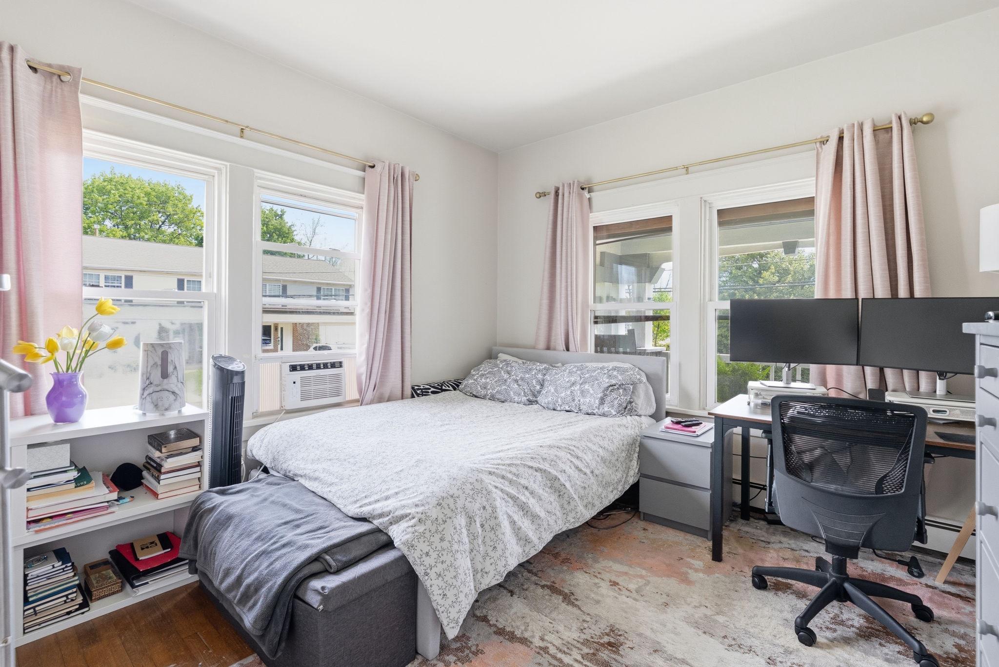 HORSHAM MEADOWS - Residential Income