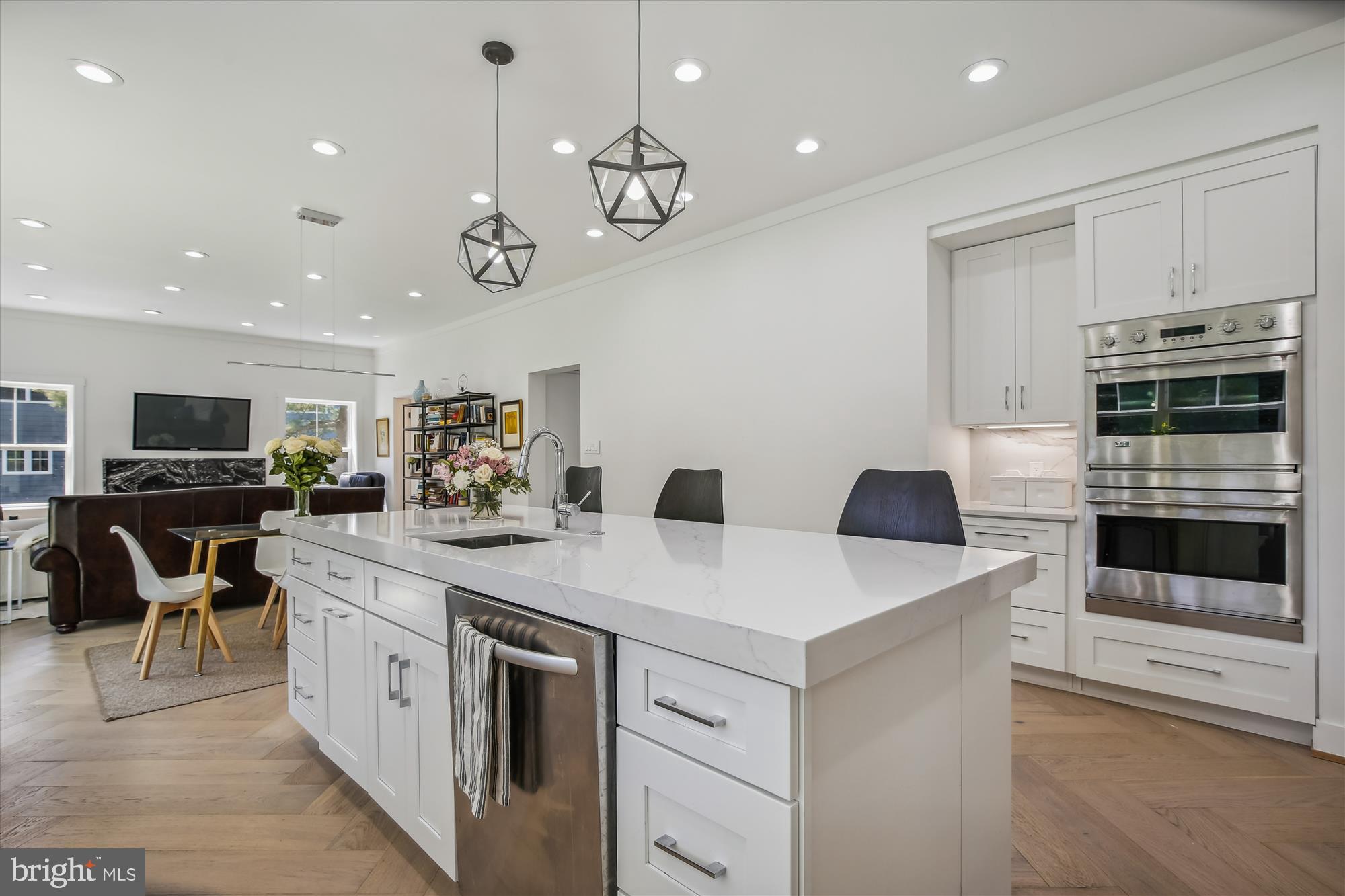 VIENNA WOODS - Residential