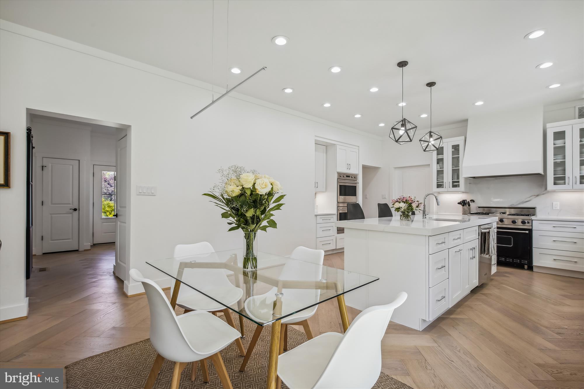 VIENNA WOODS - Residential