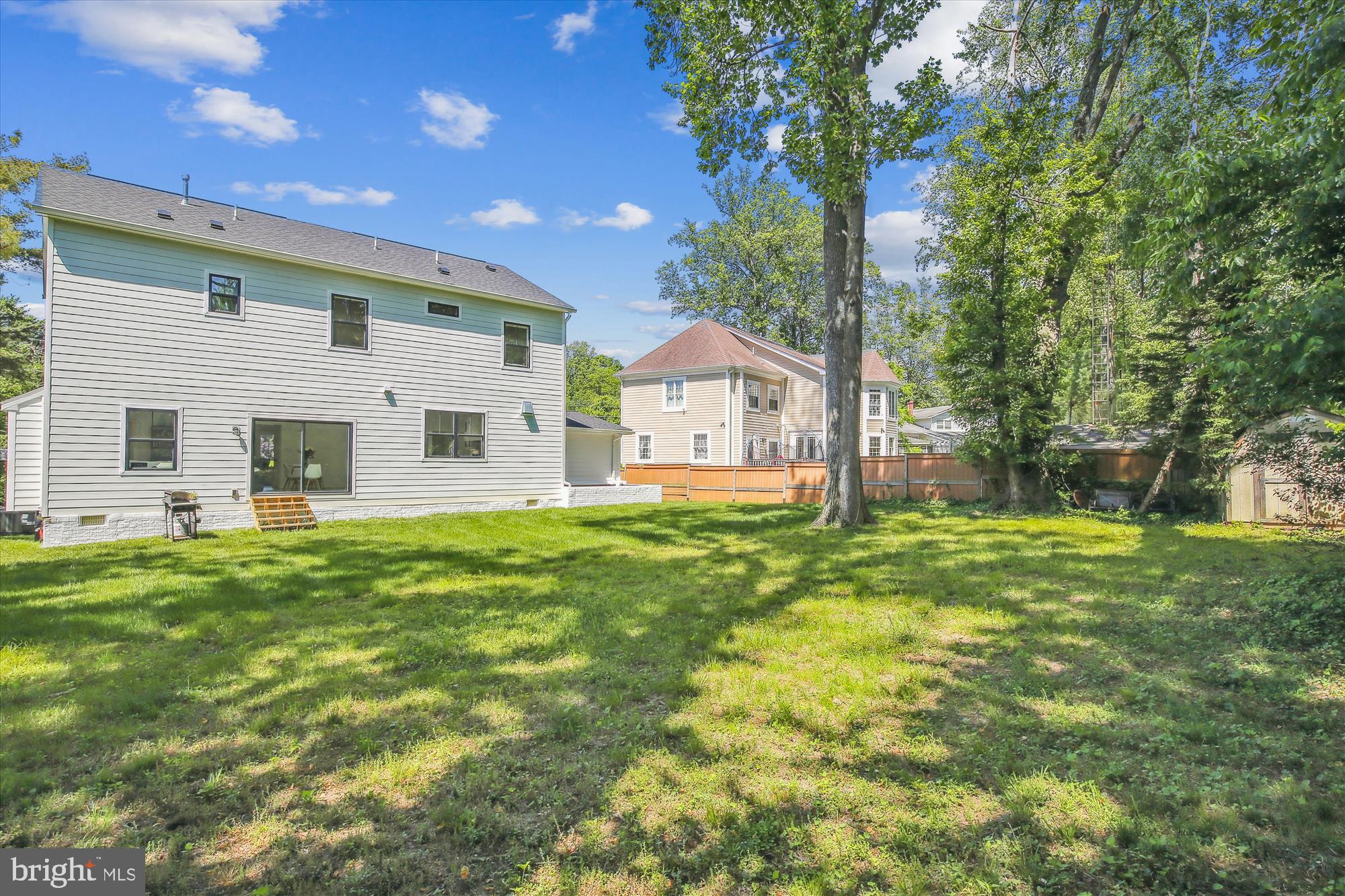 VIENNA WOODS - Residential