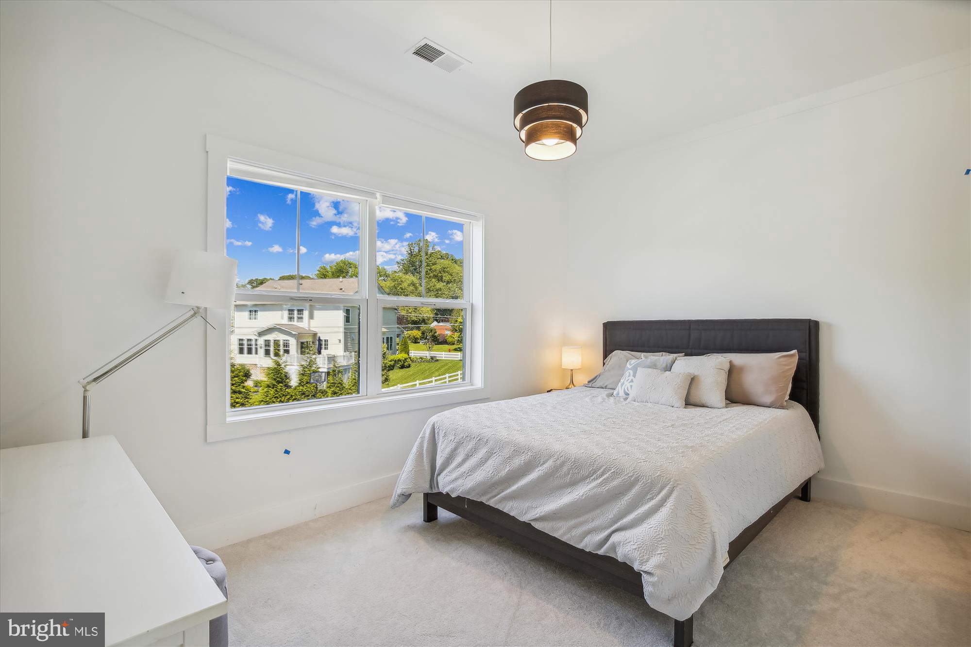 VIENNA WOODS - Residential