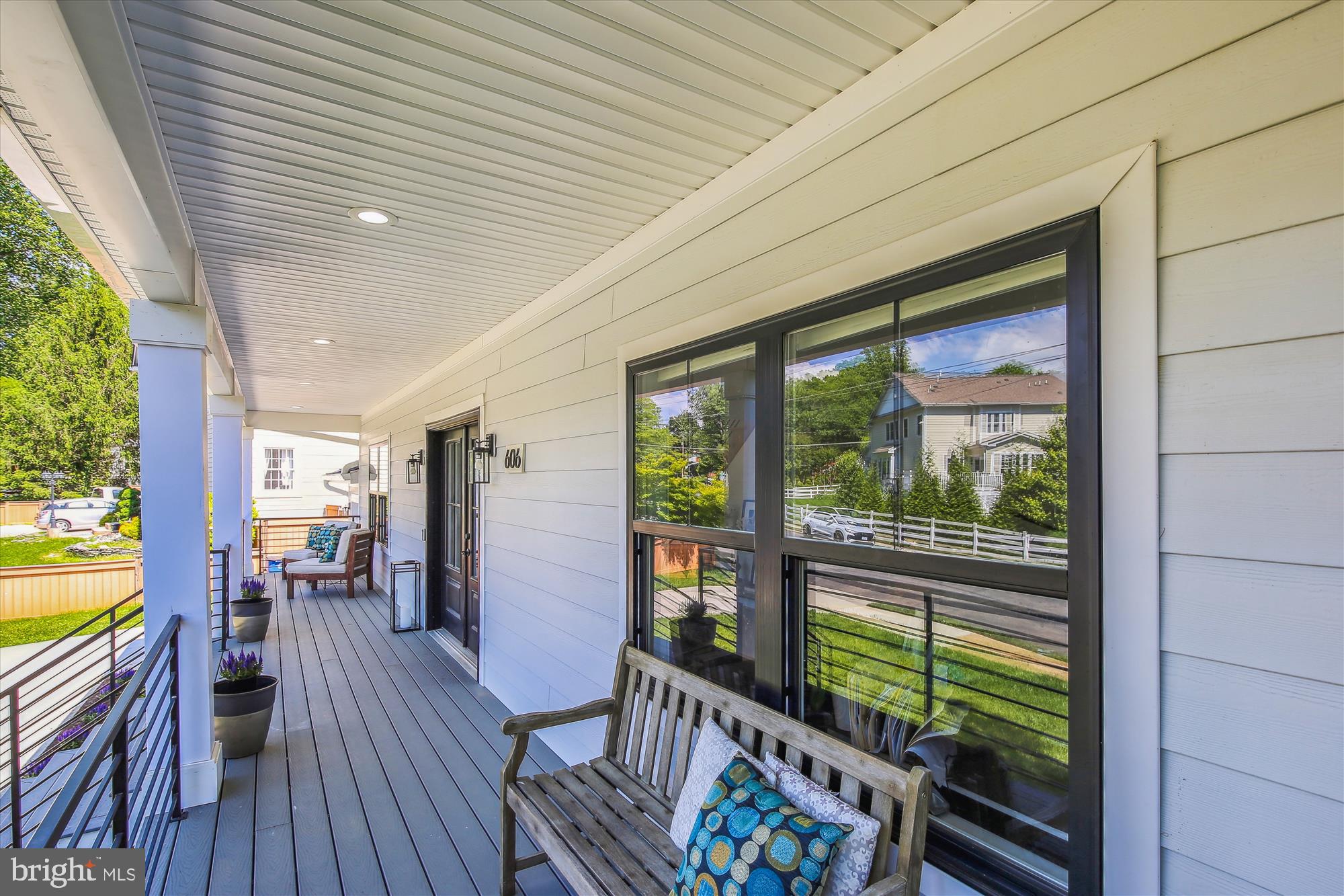 VIENNA WOODS - Residential