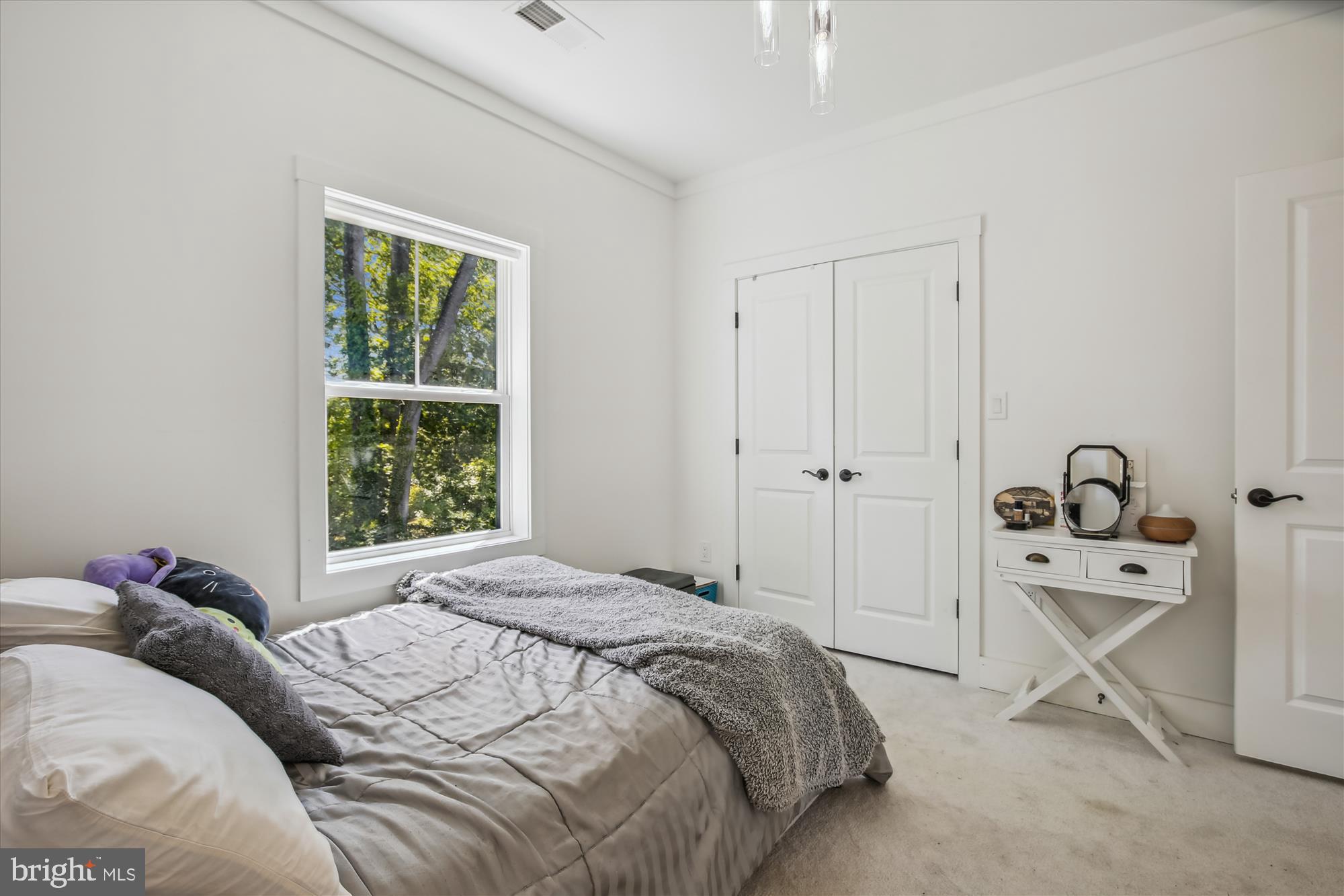 VIENNA WOODS - Residential