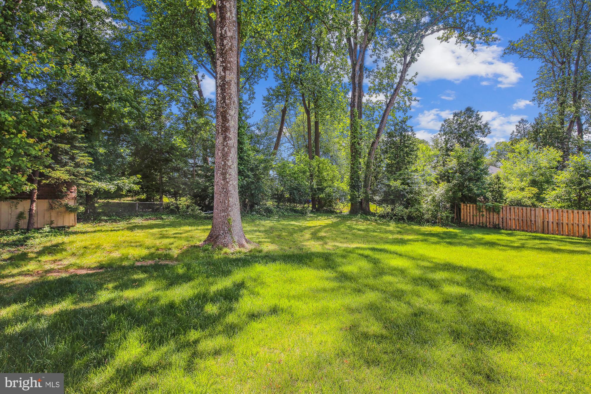 VIENNA WOODS - Residential