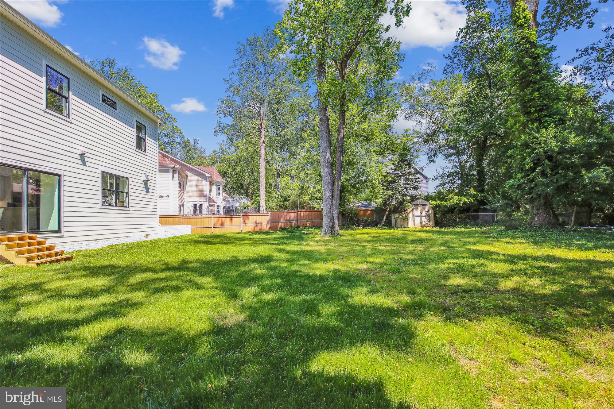 VIENNA WOODS - Residential