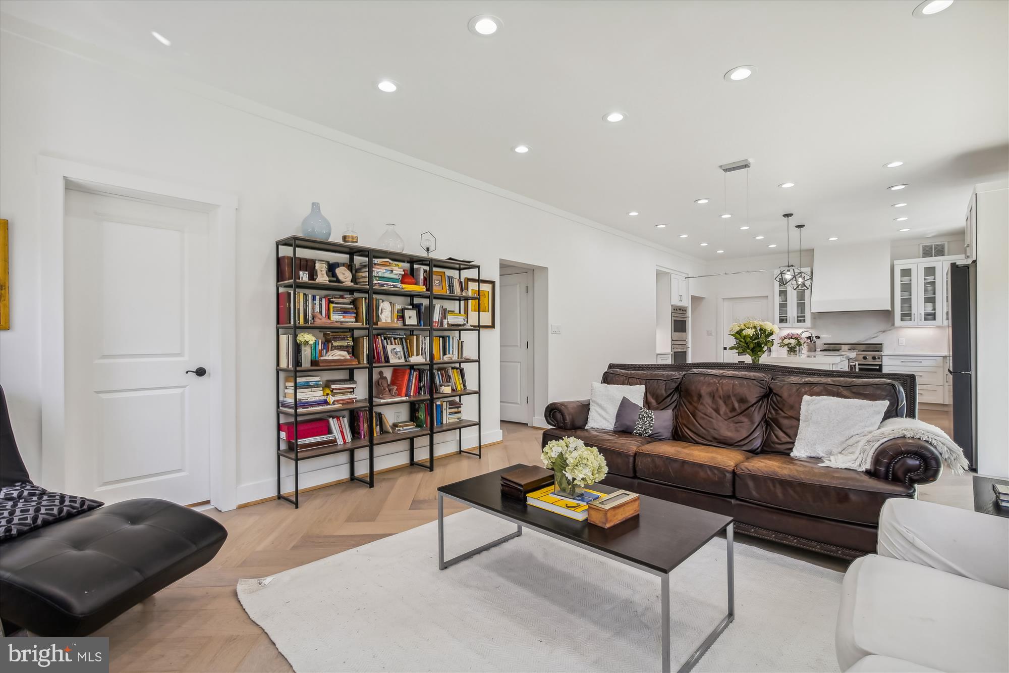 VIENNA WOODS - Residential