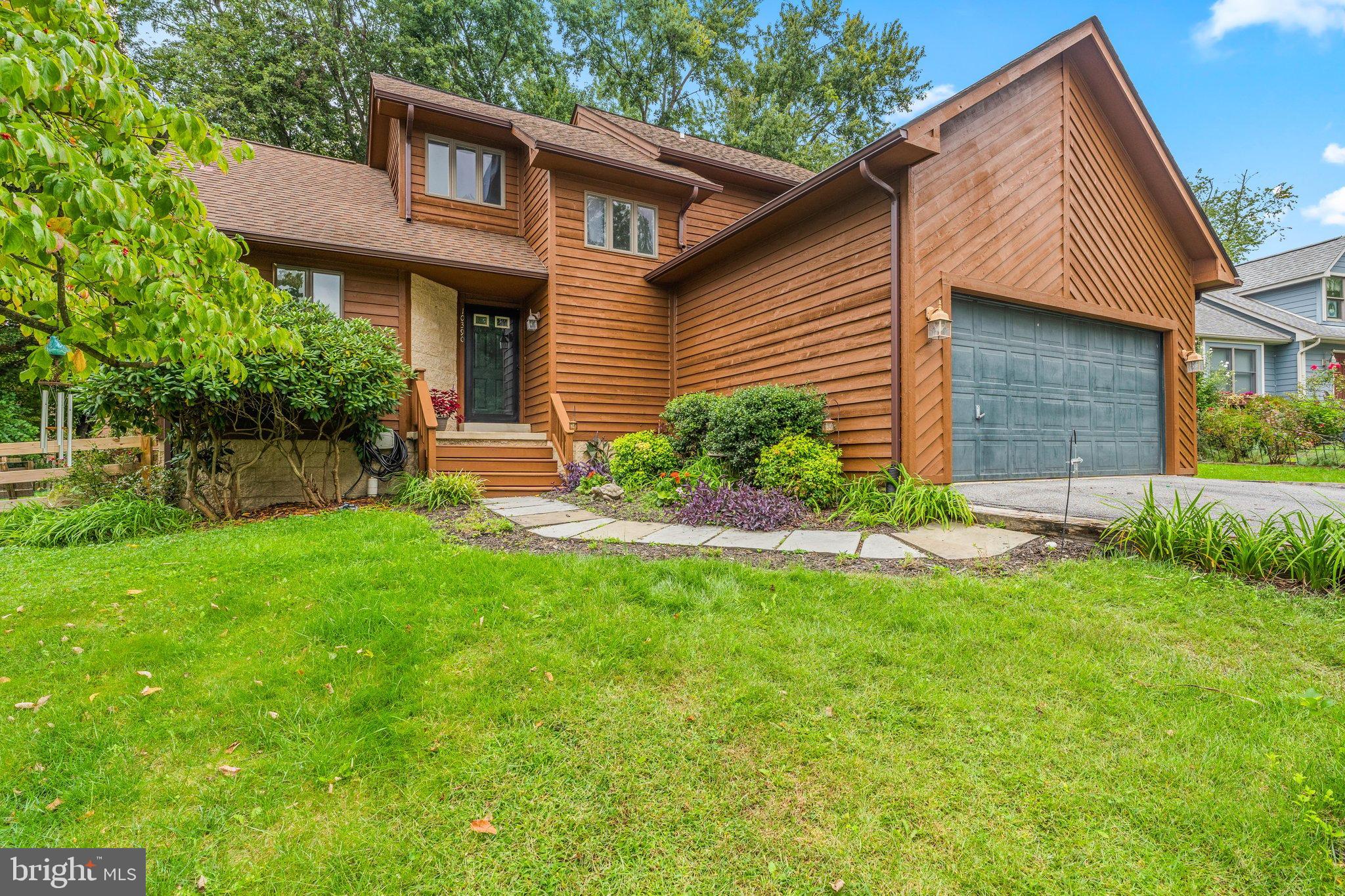 10390 FOX MEADOW CIRCLE