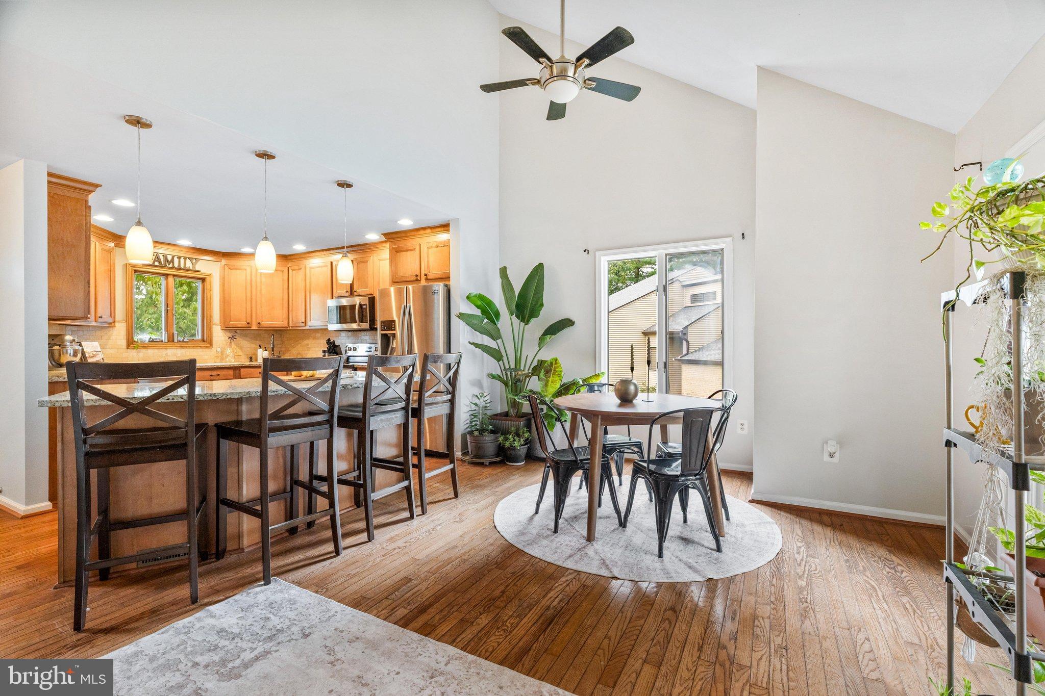 10390 FOX MEADOW CIRCLE