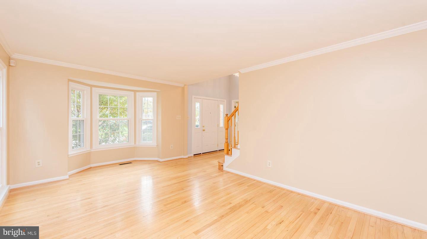 BURLEIGH MANOR - Residential Lease