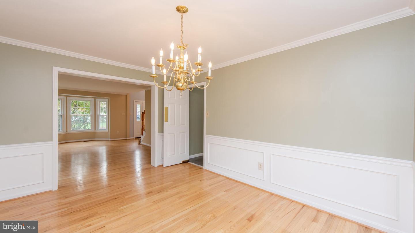 BURLEIGH MANOR - Residential Lease