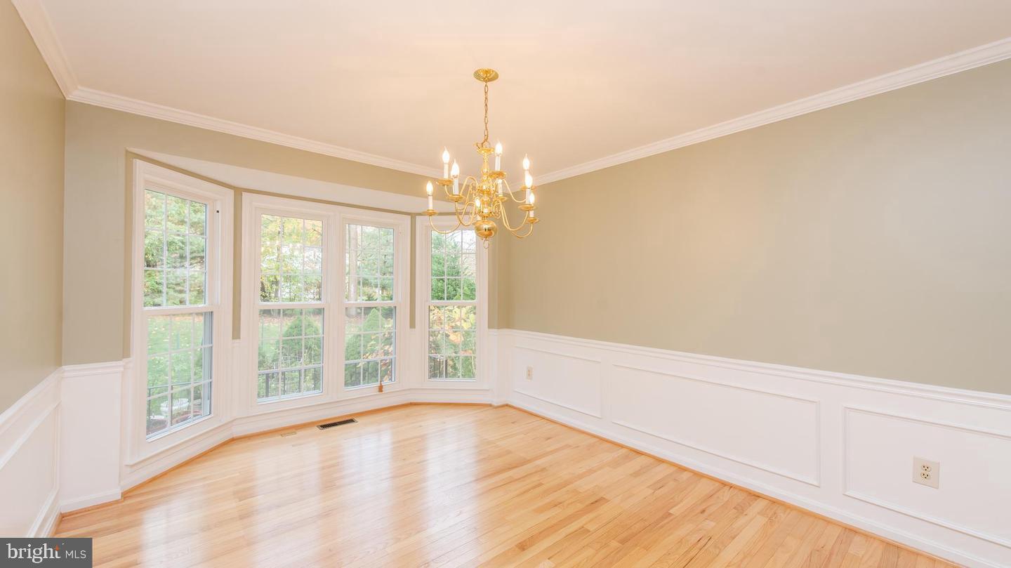 BURLEIGH MANOR - Residential Lease