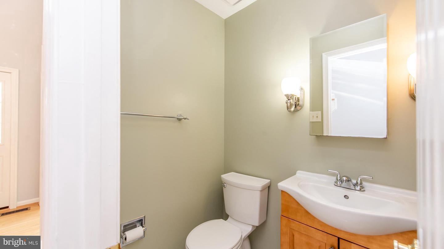 BURLEIGH MANOR - Residential Lease