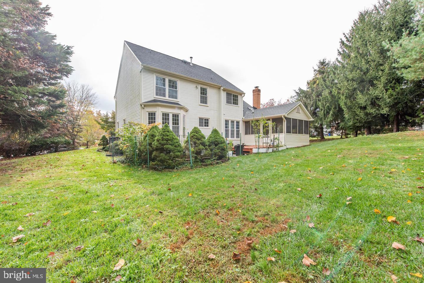 BURLEIGH MANOR - Residential Lease