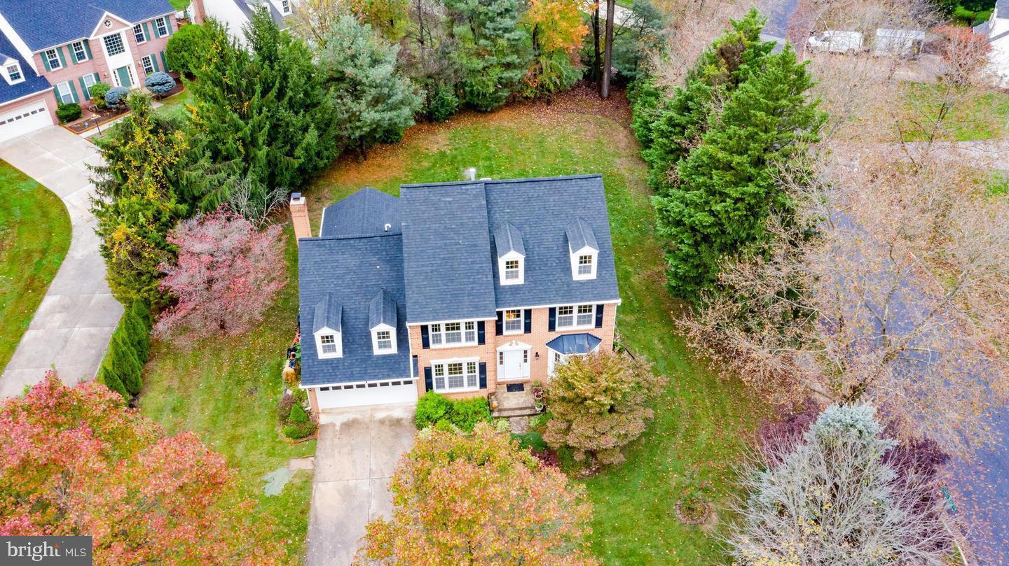 BURLEIGH MANOR - Residential Lease