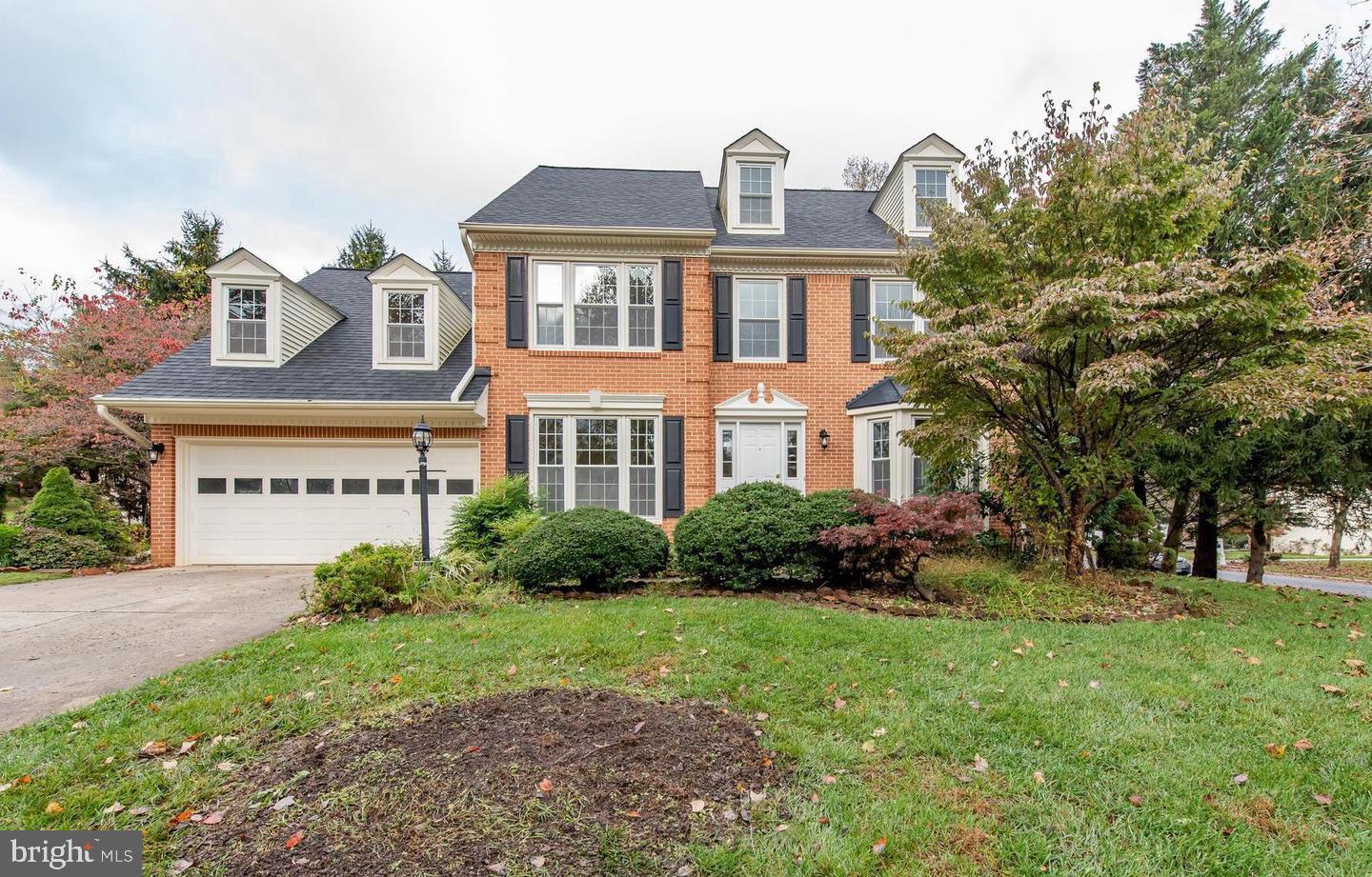 BURLEIGH MANOR - Residential Lease