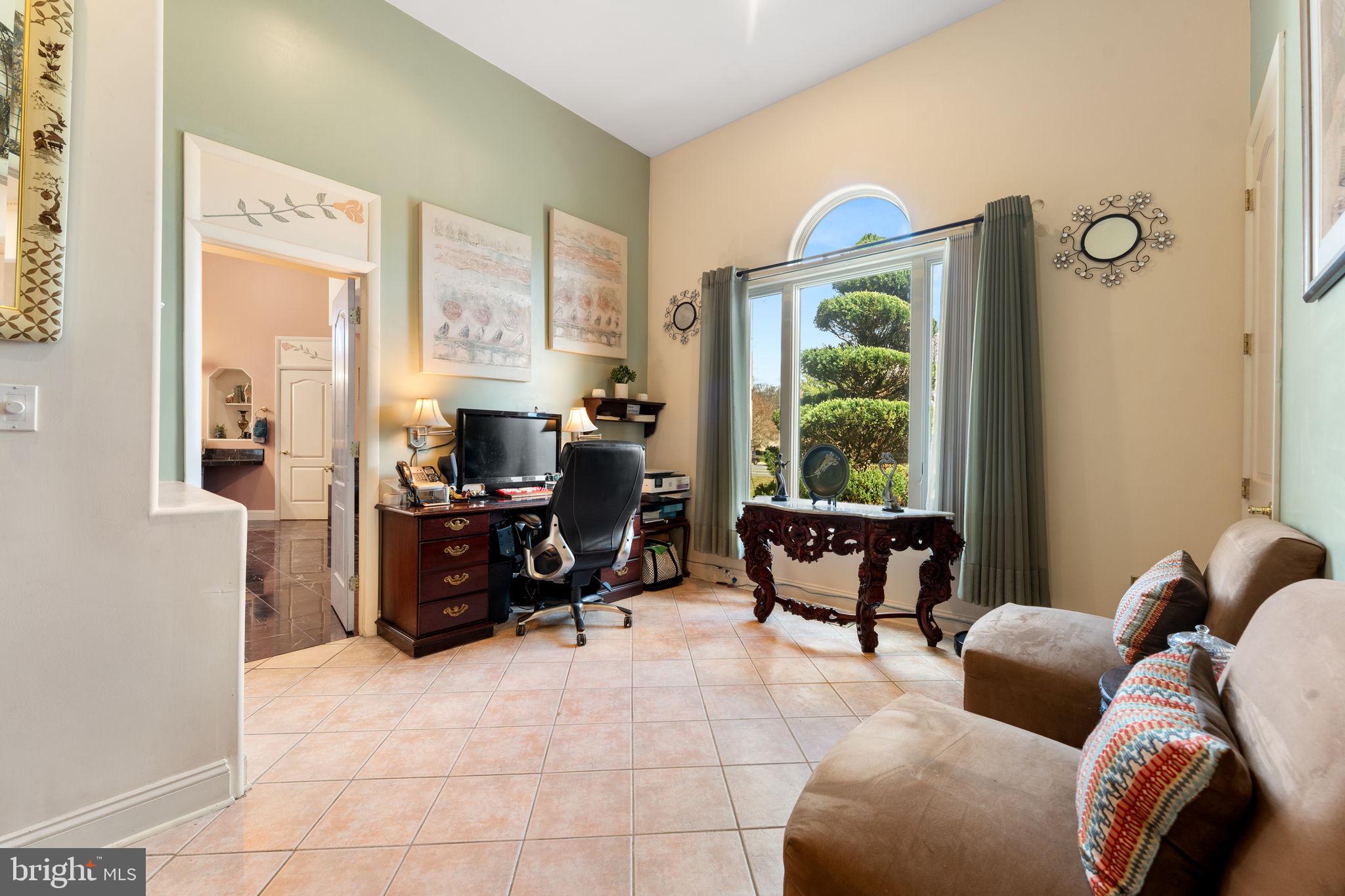 CHELTENHAM - Residential