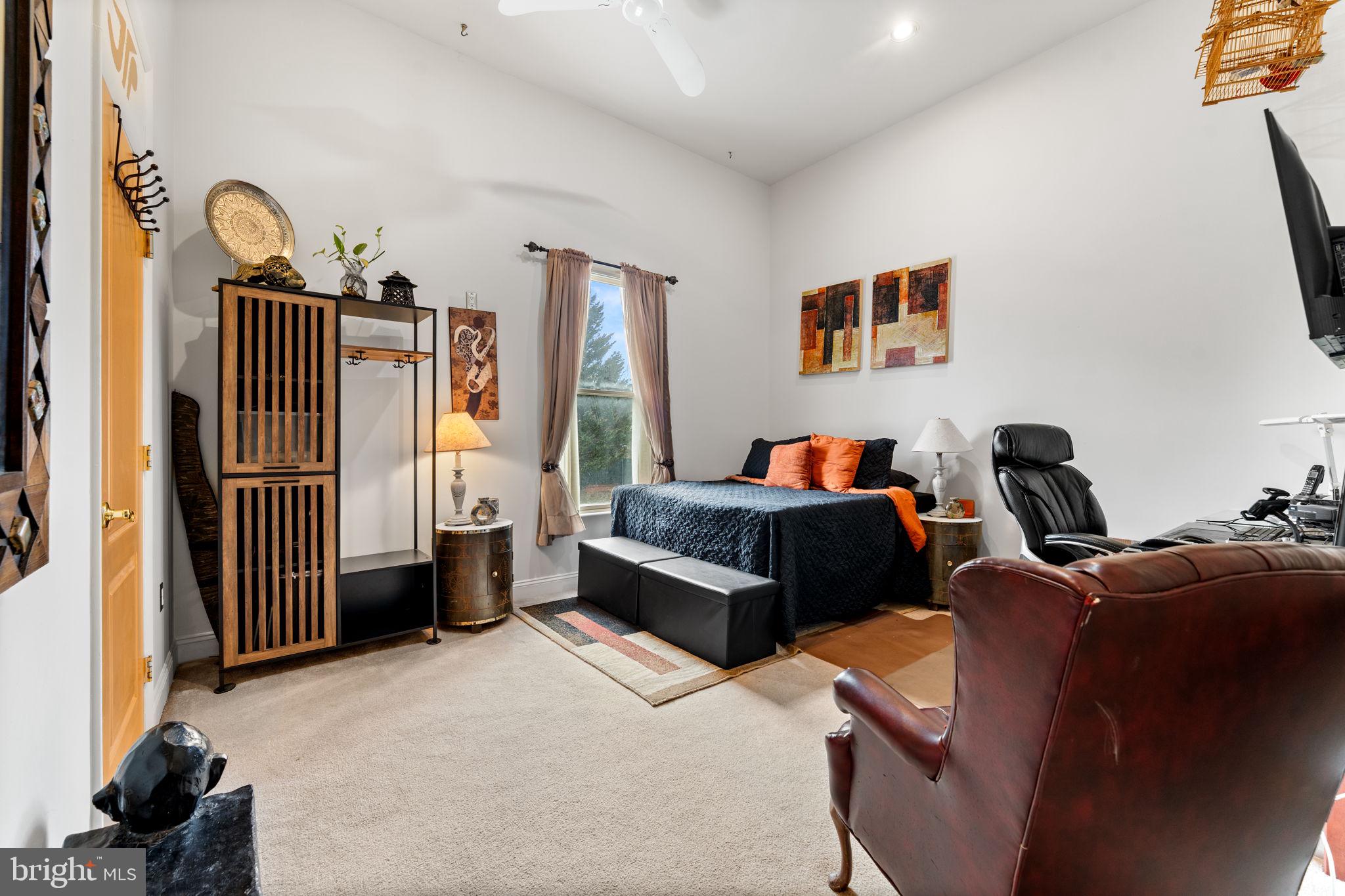 CHELTENHAM - Residential