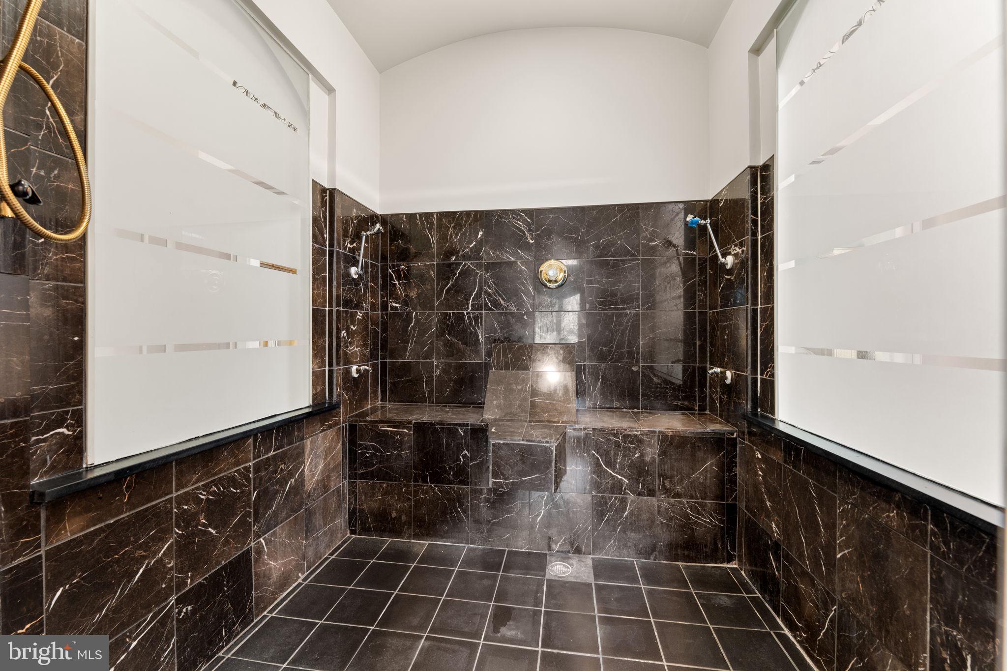 CHELTENHAM - Residential