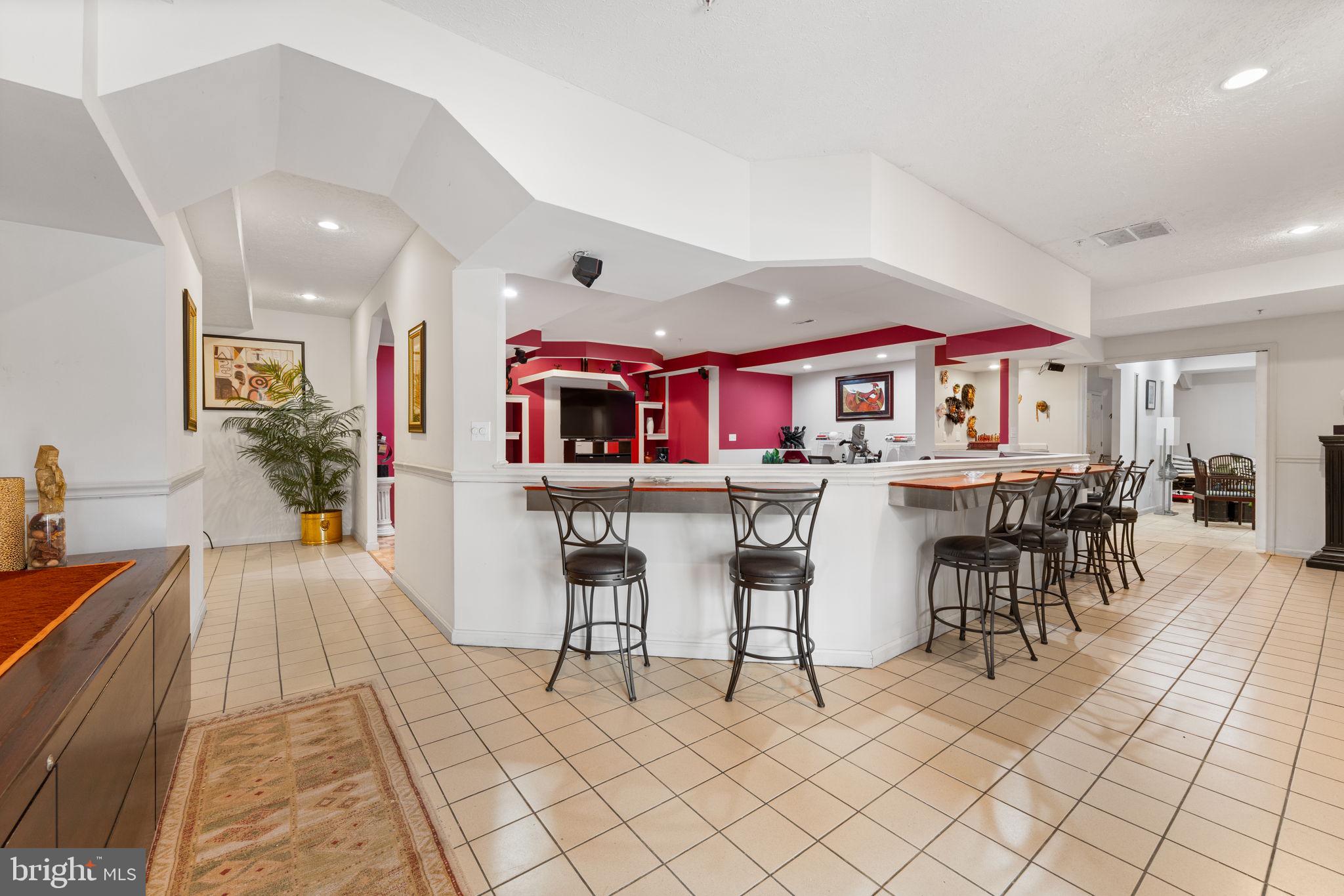 CHELTENHAM - Residential