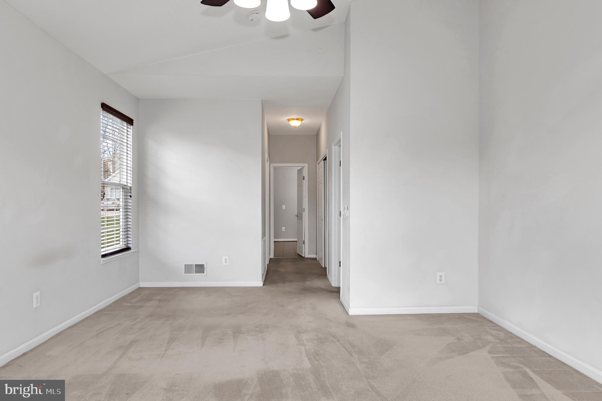 FOUR SEASONS IN HISTORIC VIRGINIA - Residential